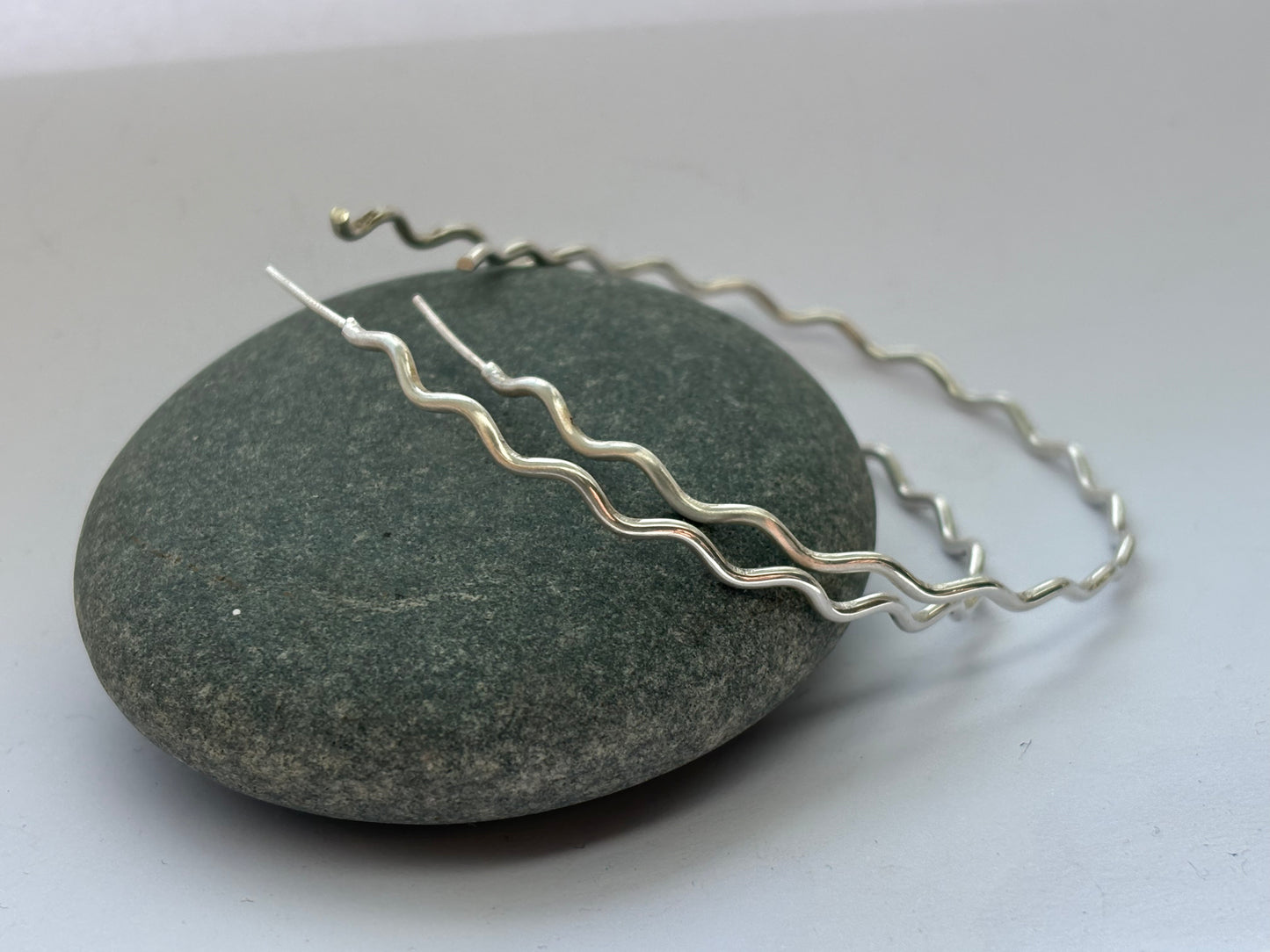 Wavy sterling silver 5.5cm hoops